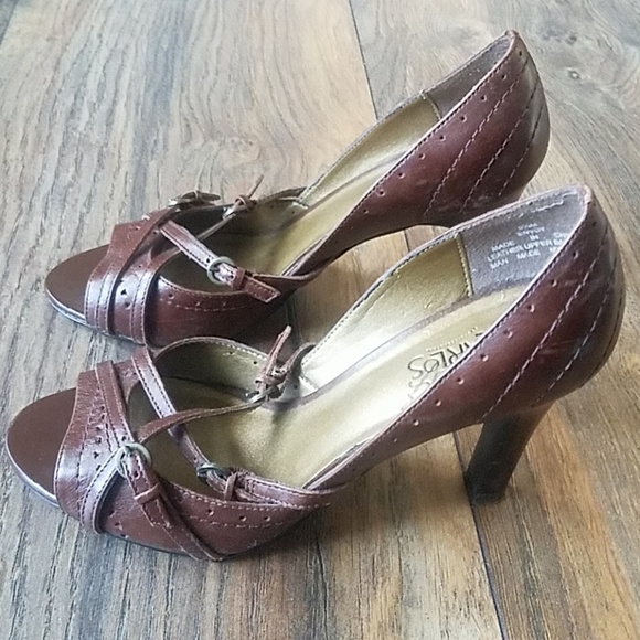 Carlos by Carlos Santana 4 inch heels size 6.5 - Picture 4 of 6